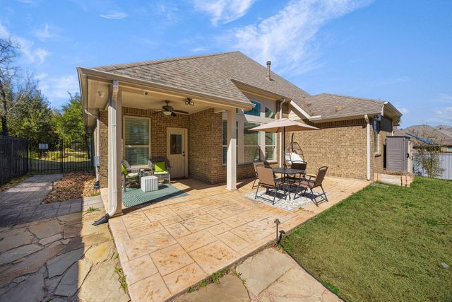 31 S Victoriana Circle, Spring, TX 77389