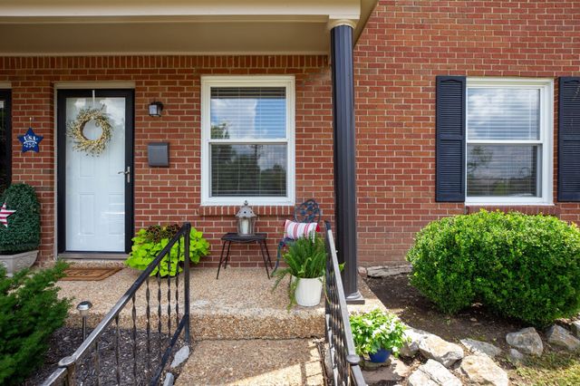 5510 Country Dr Apt 84, Nashville, TN 37211