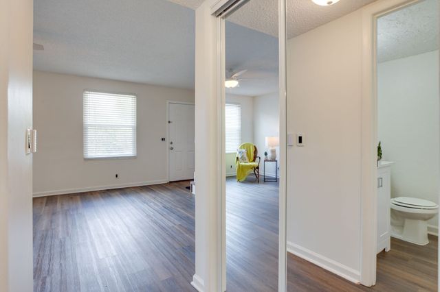 5510 Country Dr Apt 84, Nashville, TN 37211