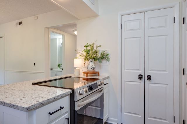 5510 Country Dr Apt 84, Nashville, TN 37211