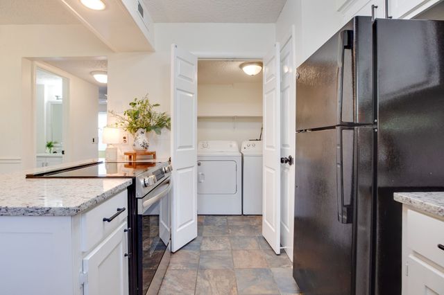 5510 Country Dr Apt 84, Nashville, TN 37211