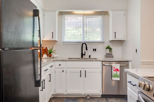 5510 Country Dr Apt 84, Nashville, TN 37211