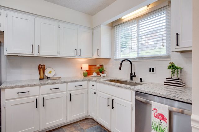 5510 Country Dr Apt 84, Nashville, TN 37211