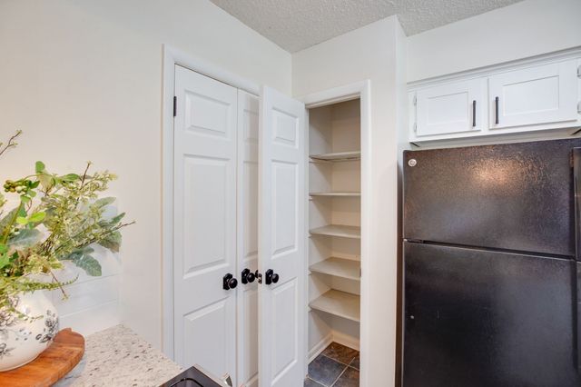 5510 Country Dr Apt 84, Nashville, TN 37211