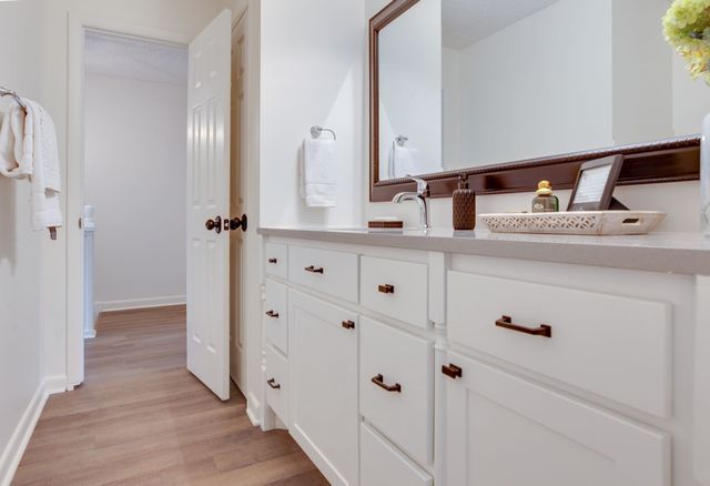 5510 Country Dr Apt 84, Nashville, TN 37211