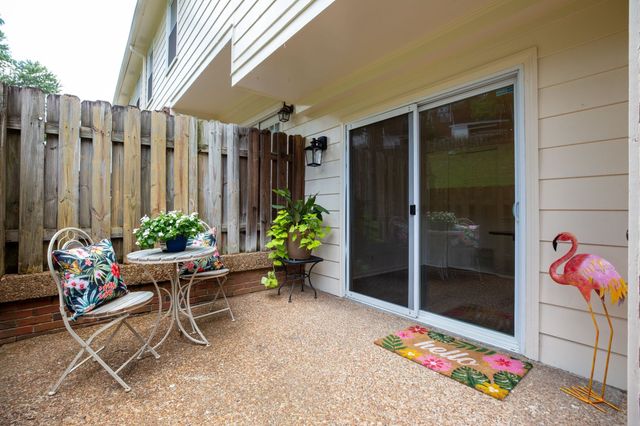 5510 Country Dr Apt 84, Nashville, TN 37211