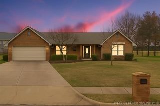 174 Parkhill Place, Bartlesville, OK 74006