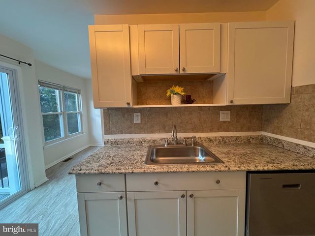 2706 2ND ST SE, Washington, DC 20032