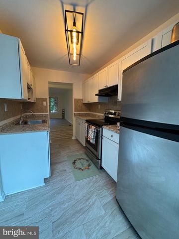 2706 2ND ST SE, Washington, DC 20032