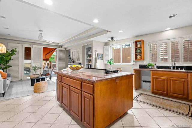 7455 Draper Ave 2, La Jolla, CA 92037