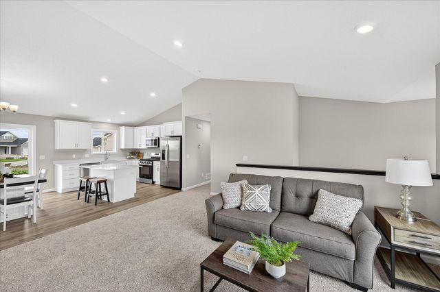 1756 Squirrel Way, New Richmond, WI 54017