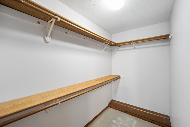 8008 Goodman Drive, Urbandale, IA 50322