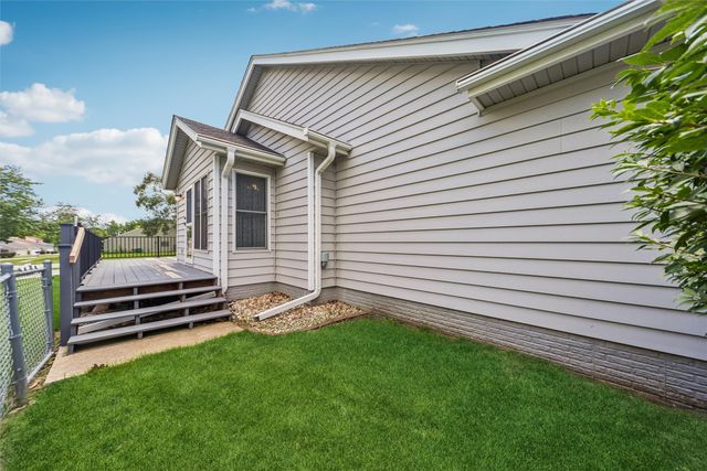 8008 Goodman Drive, Urbandale, IA 50322