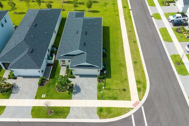 11202 NW FERNBROOK Drive, Port St. Lucie, FL 34987