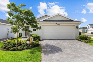 11202 NW FERNBROOK Drive, Port St. Lucie, FL 34987