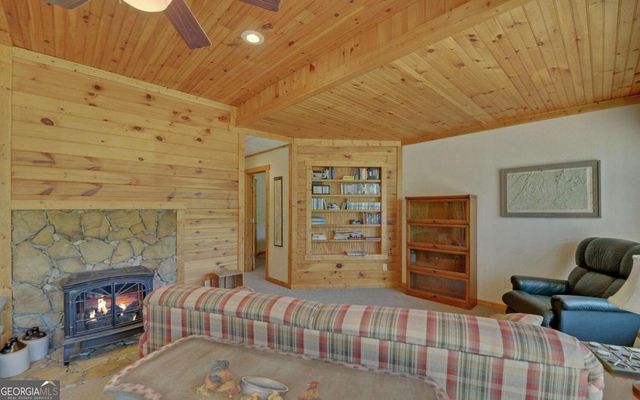 202 Dove Lane, Morganton, GA 30560