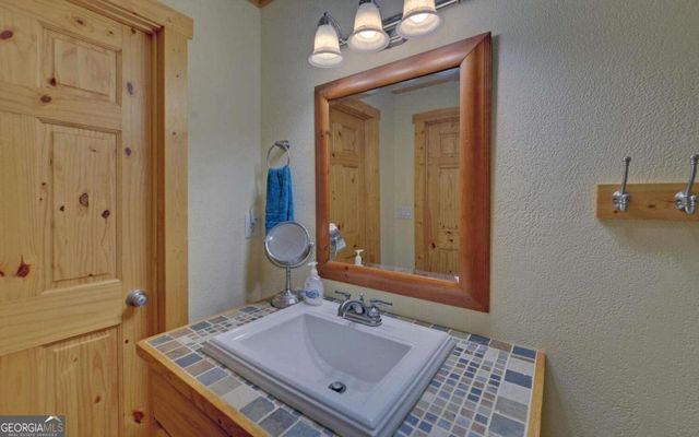 202 Dove Lane, Morganton, GA 30560