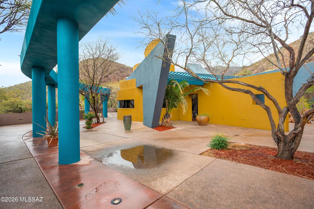 456 N Wick Way, Bisbee, AZ 85603