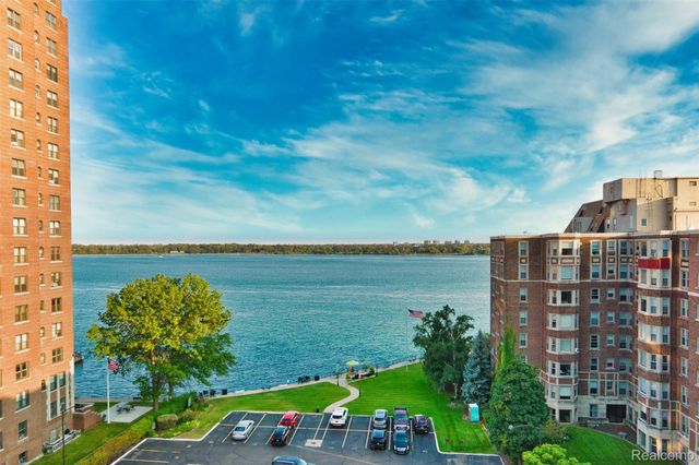 8120 E Jefferson Avenue 1B1, Detroit, MI 48214