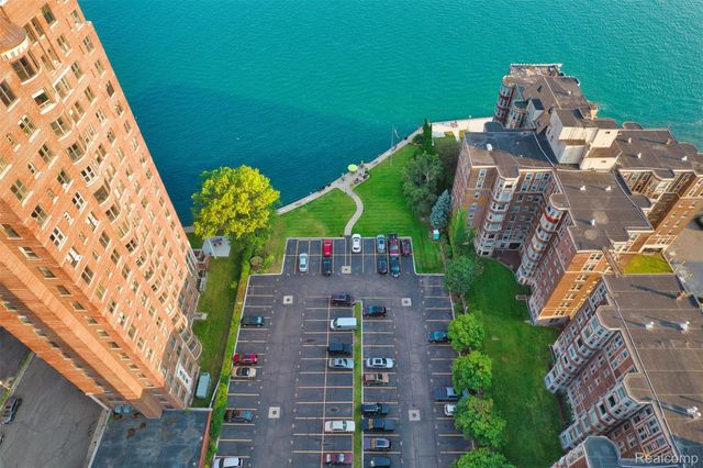 8120 E Jefferson Avenue 1B1, Detroit, MI 48214