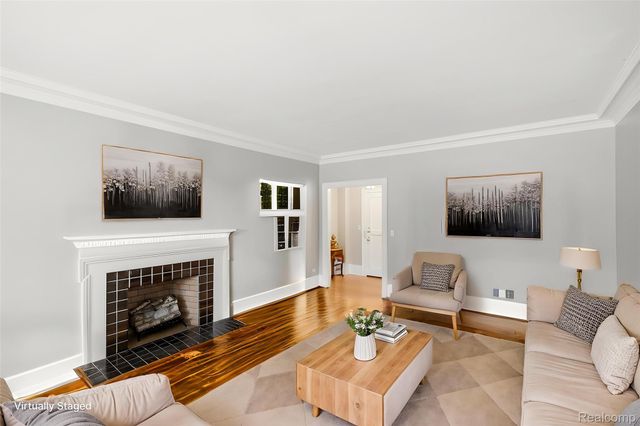 8120 E Jefferson Avenue 1B1, Detroit, MI 48214