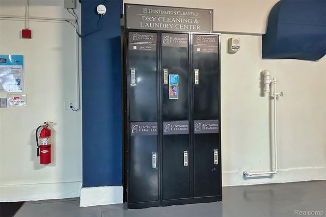 8120 E Jefferson Avenue 1B1, Detroit, MI 48214