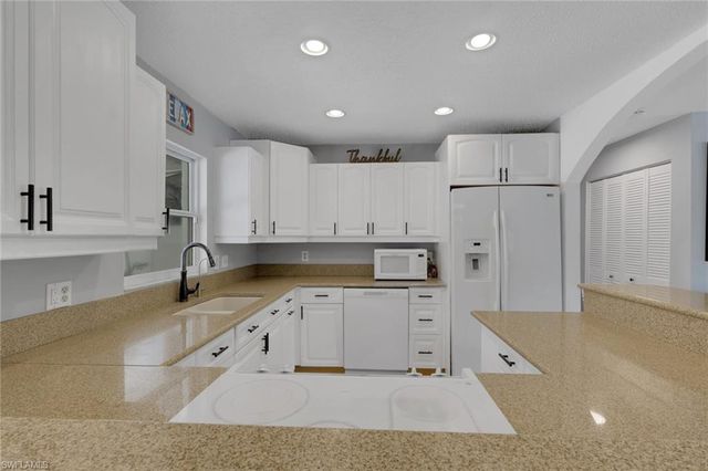 640 27th ST SW, Naples, FL 34117