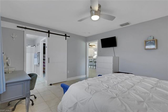 640 27th ST SW, Naples, FL 34117