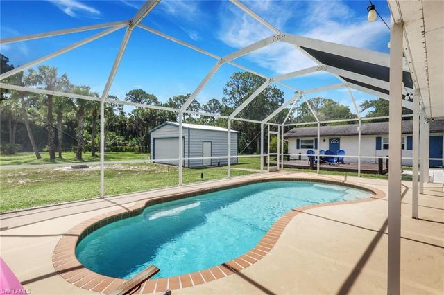 640 27th ST SW, Naples, FL 34117