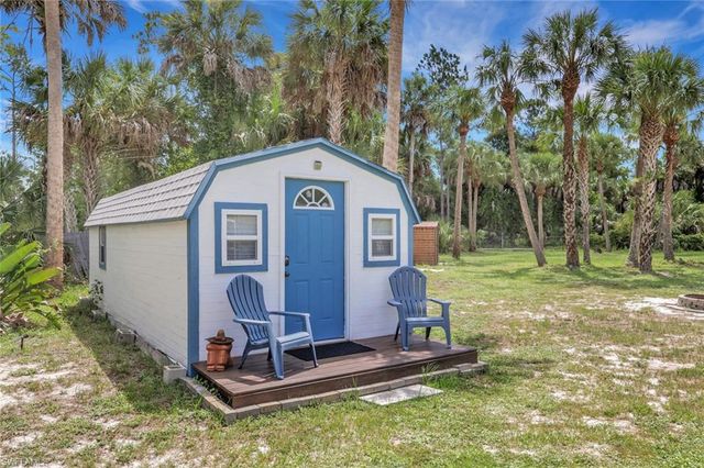 640 27th ST SW, Naples, FL 34117