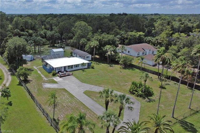 640 27th ST SW, Naples, FL 34117