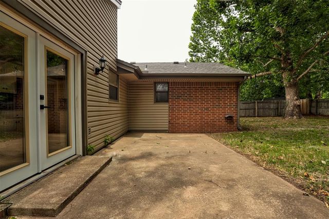 605 Springwood Street, Norman, OK 73072