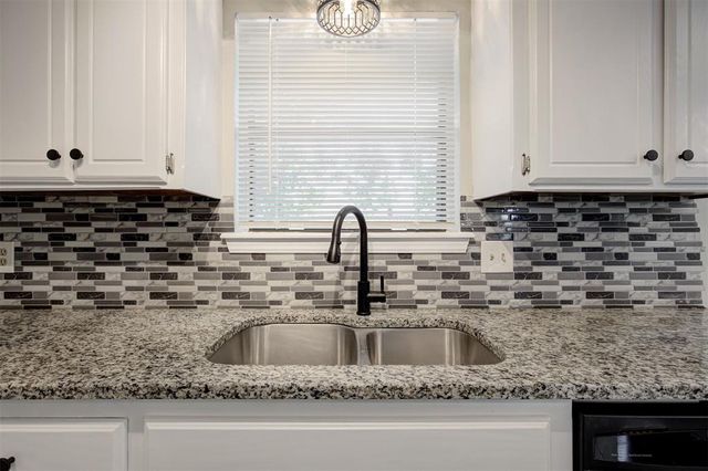 605 Springwood Street, Norman, OK 73072