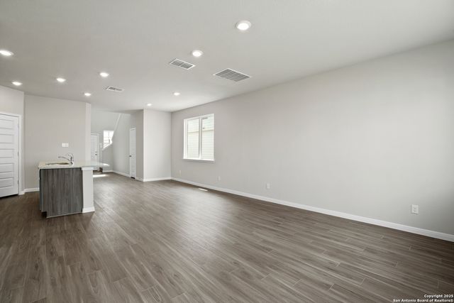 10311 Eve Gardens, San Antonio, TX 78224