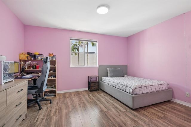 2949 SW 18th Ter, Fort Lauderdale, FL 33315