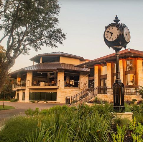 18 Hedgebrook WAY, The Hills, TX 78738