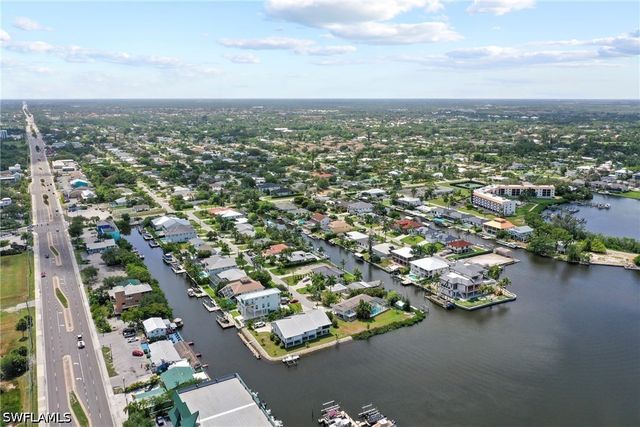 205 2nd ST, Bonita Springs, FL 34134