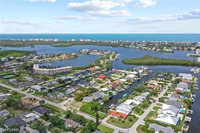 205 2nd ST, Bonita Springs, FL 34134