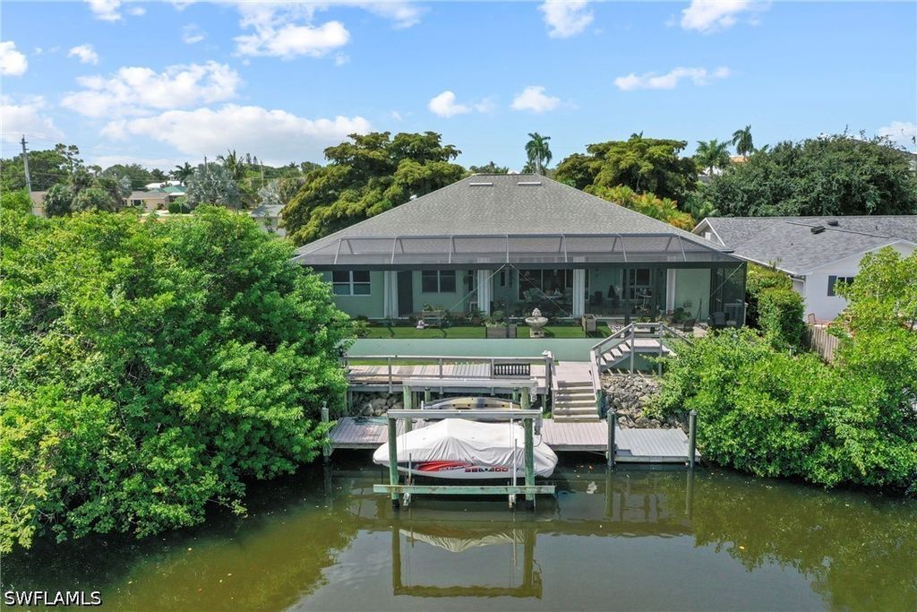 205 2nd ST, Bonita Springs, FL 34134