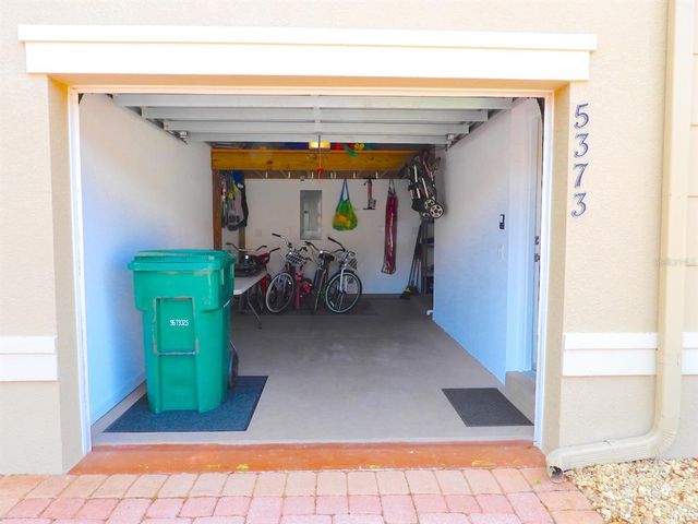 5373 COMPASS POINT 1, Oxford, FL 34484