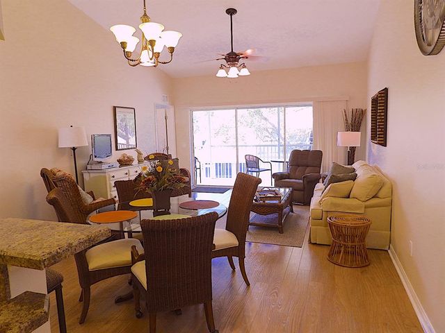 5373 COMPASS POINT 1, Oxford, FL 34484
