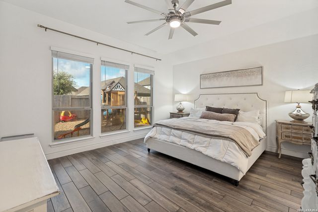 1937 Creekview, Seguin, TX 78155