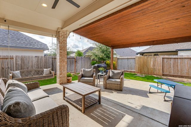1937 Creekview, Seguin, TX 78155