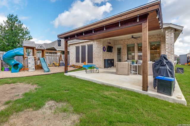 1937 Creekview, Seguin, TX 78155