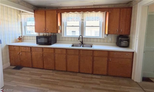 3172 Creek Road, Kingsville, OH 44048