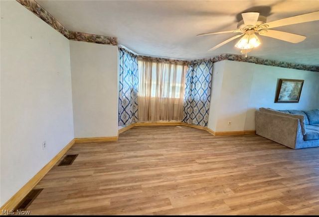 3172 Creek Road, Kingsville, OH 44048