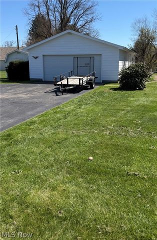 3172 Creek Road, Kingsville, OH 44048