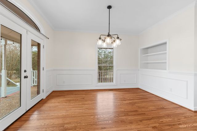 111 Rea Dr, Hermitage, TN 37076