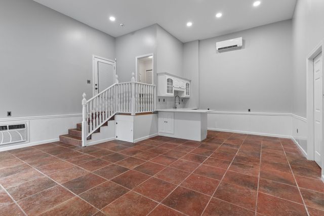 111 Rea Dr, Hermitage, TN 37076