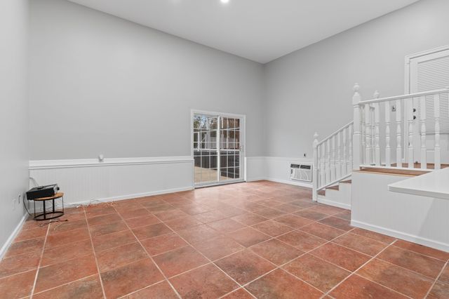 111 Rea Dr, Hermitage, TN 37076